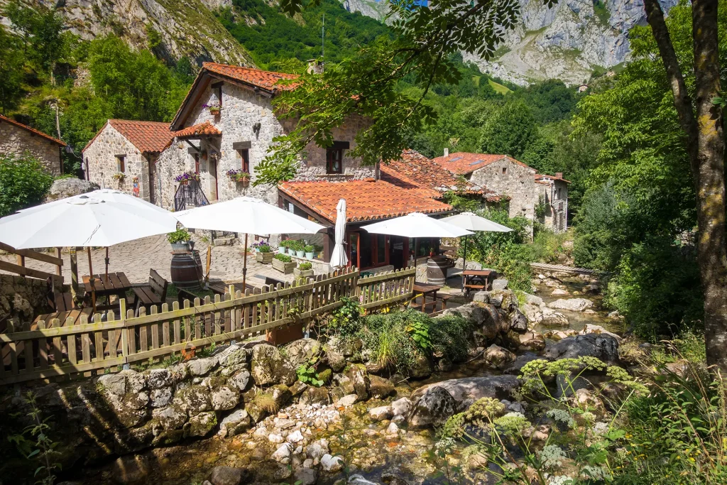 Aldea de Bulnes en Cabrales Picos de Europa Asturias